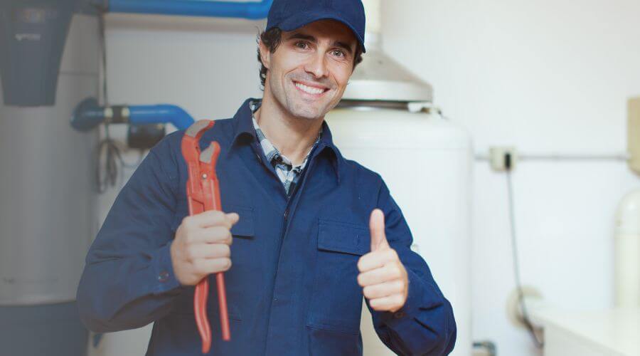 Local tankless water heater installation in Venice, IL